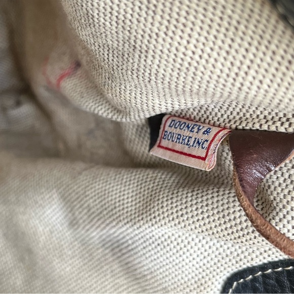 Dooney Bourke Black Pebbled Leather Medium Shoulder Crossbody Bag Brown Trim - Picture 7 of 8